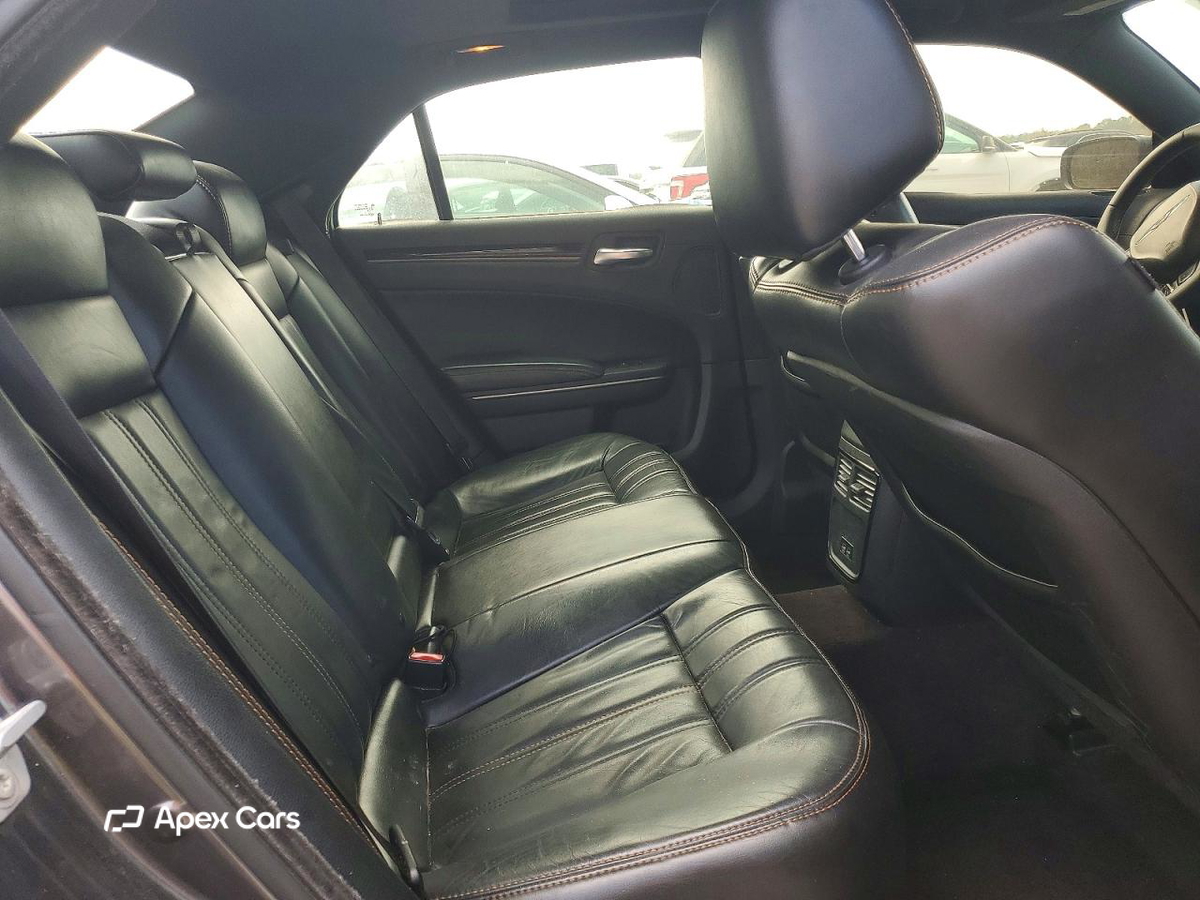 Chrysler 300 2017