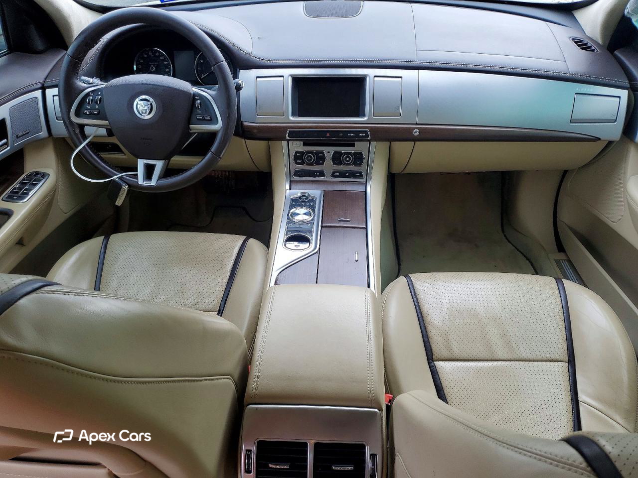 Jaguar XF 2013