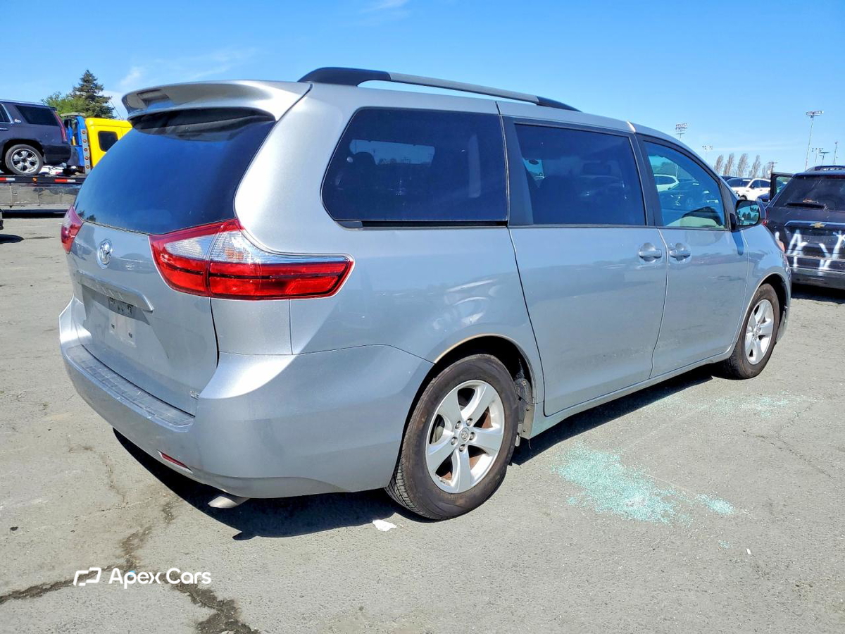 Toyota Sienna 2015