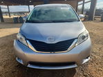 Toyota Sienna 2012