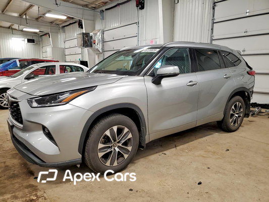 Toyota Highlander 2021 - Image 1 of 14