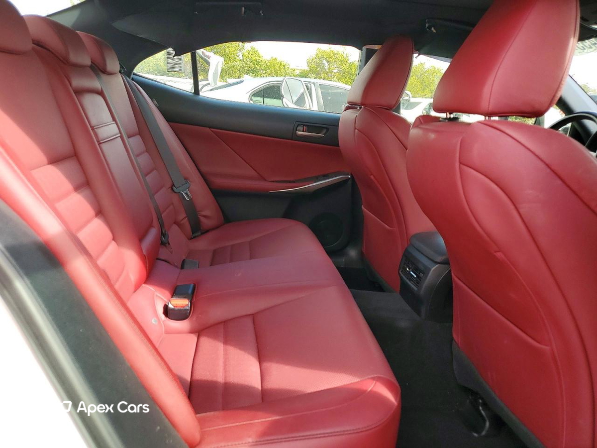 Lexus IS 2017