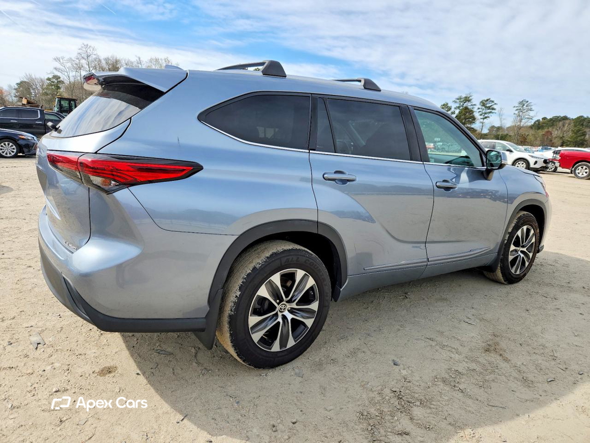 Toyota Highlander 2021