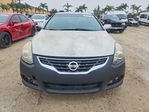 Nissan Altima 2010