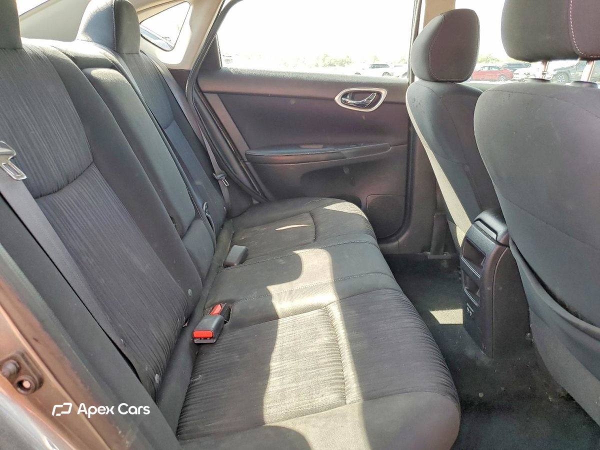 Nissan Sentra 2019
