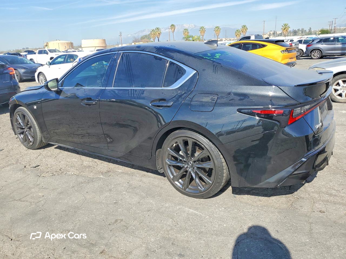 Lexus IS 2021