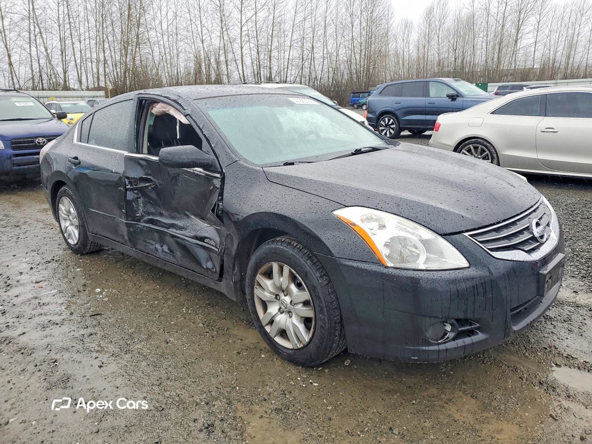 Nissan Altima 2012