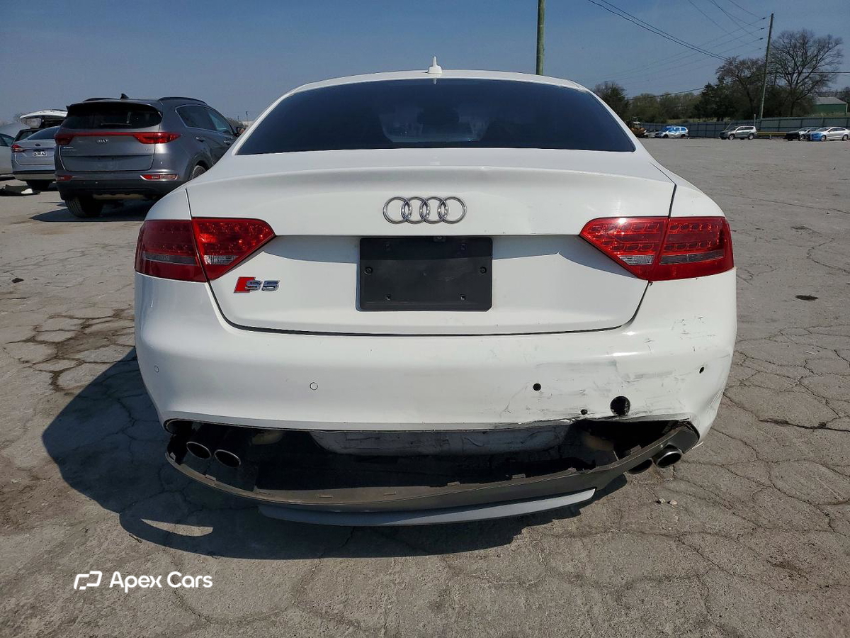 Audi RS5 2012