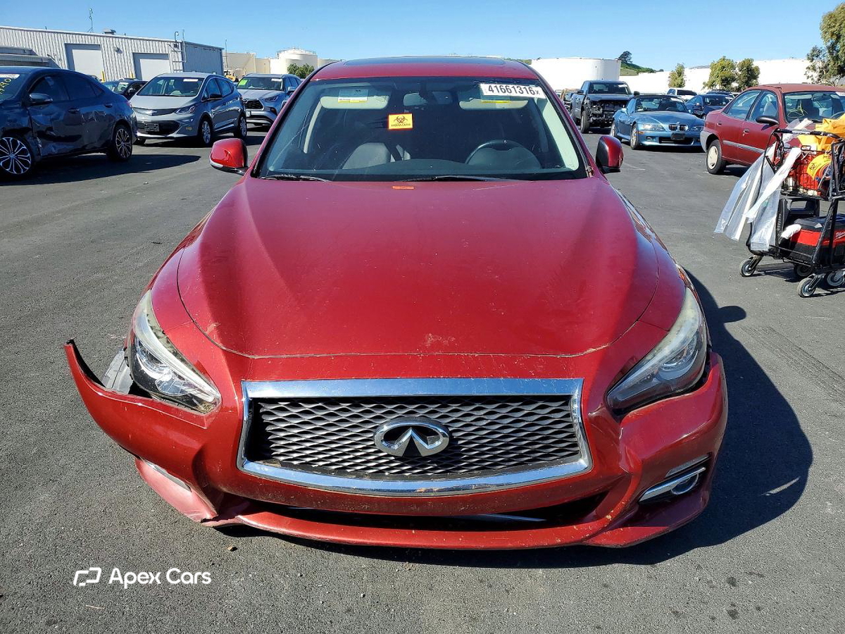 Infiniti Q50 2015
