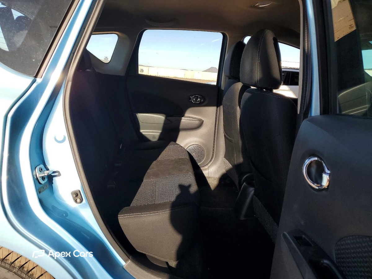 Nissan Versa 2015