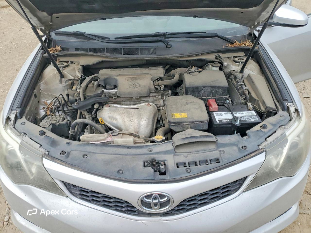 Toyota Camry 2012