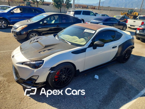 Scion FR-S 2013 - Image 1 of 12