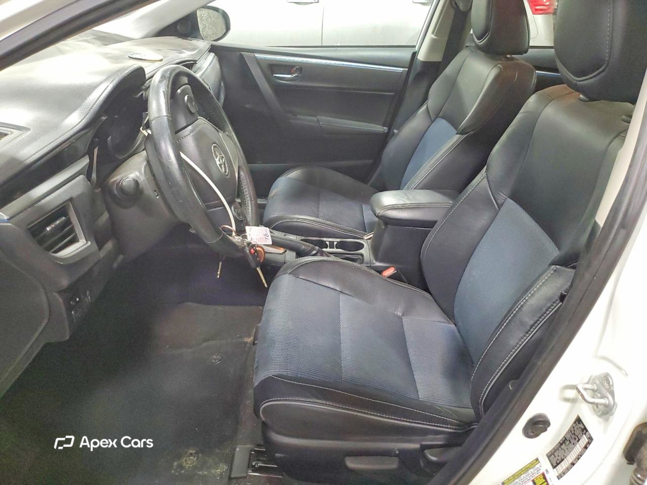 Toyota Corolla 2015
