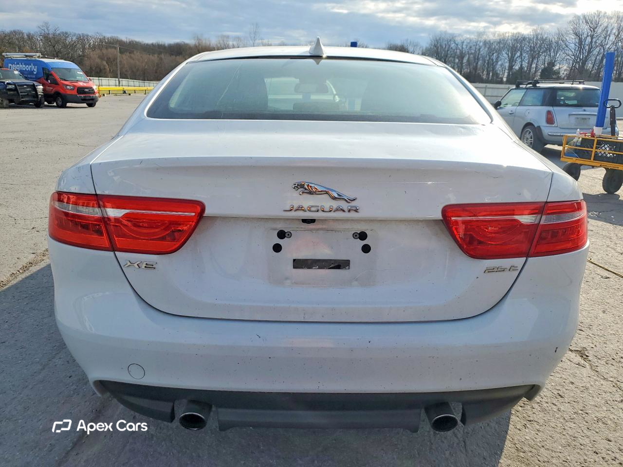 Jaguar XE 2017