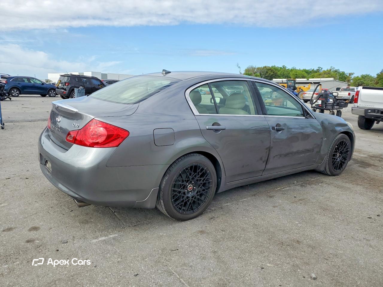 Infiniti Q40 2015