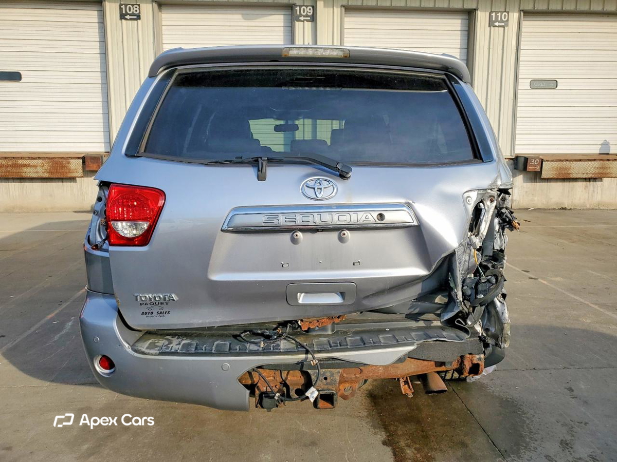 Toyota Sequoia 2010