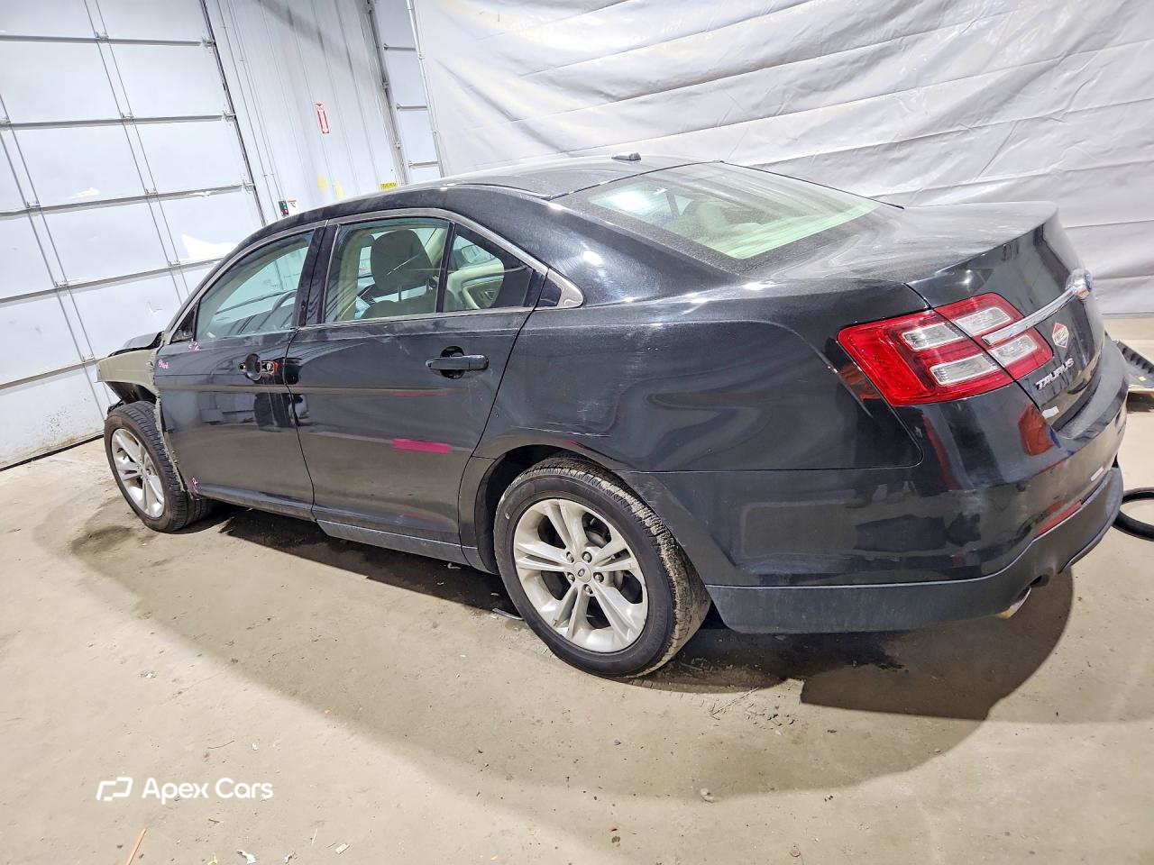 Ford Taurus 2015