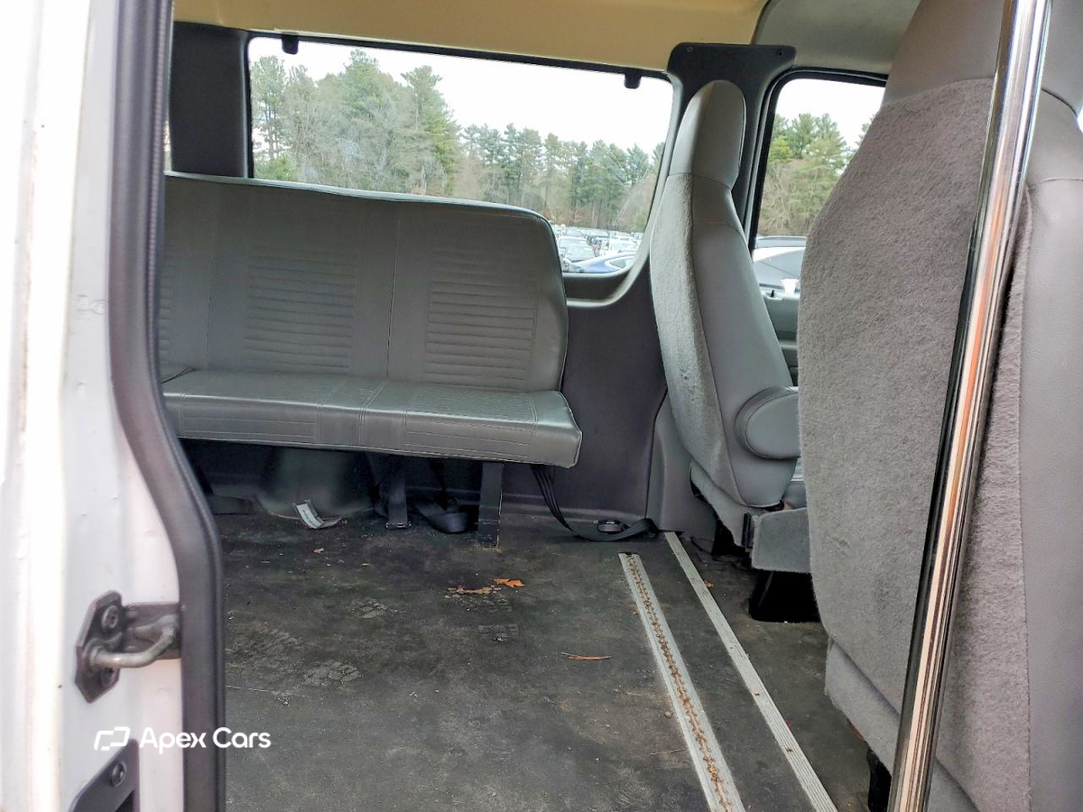 Ford Econoline 2014