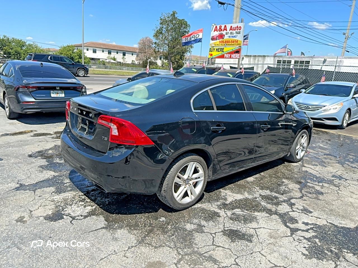 Volvo S60 2015