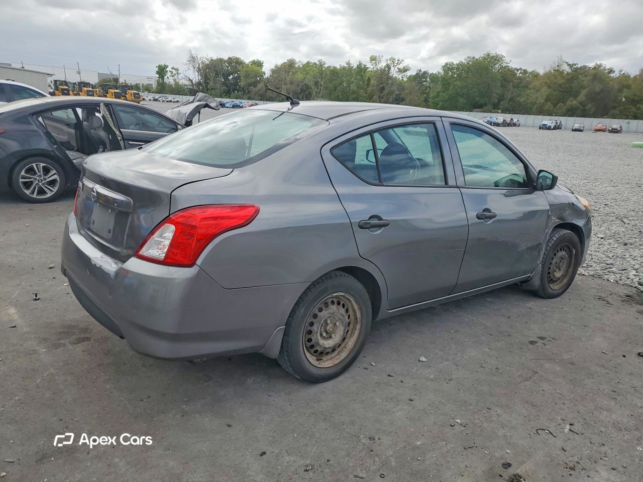 Nissan Versa 2016