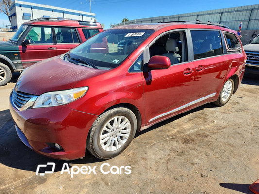 Toyota Sienna 2011 - Image 1 of 13