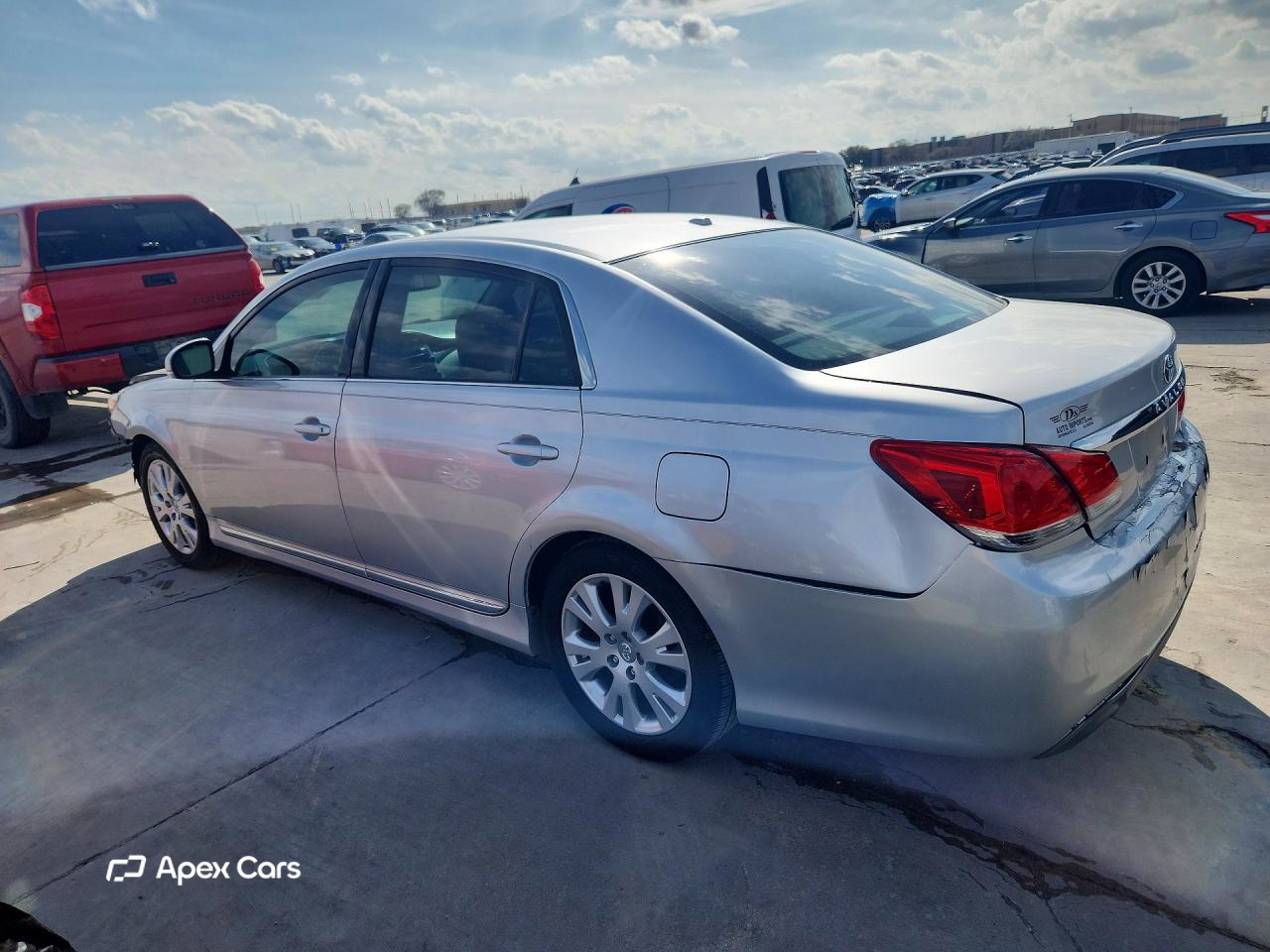 Toyota Avalon 2011