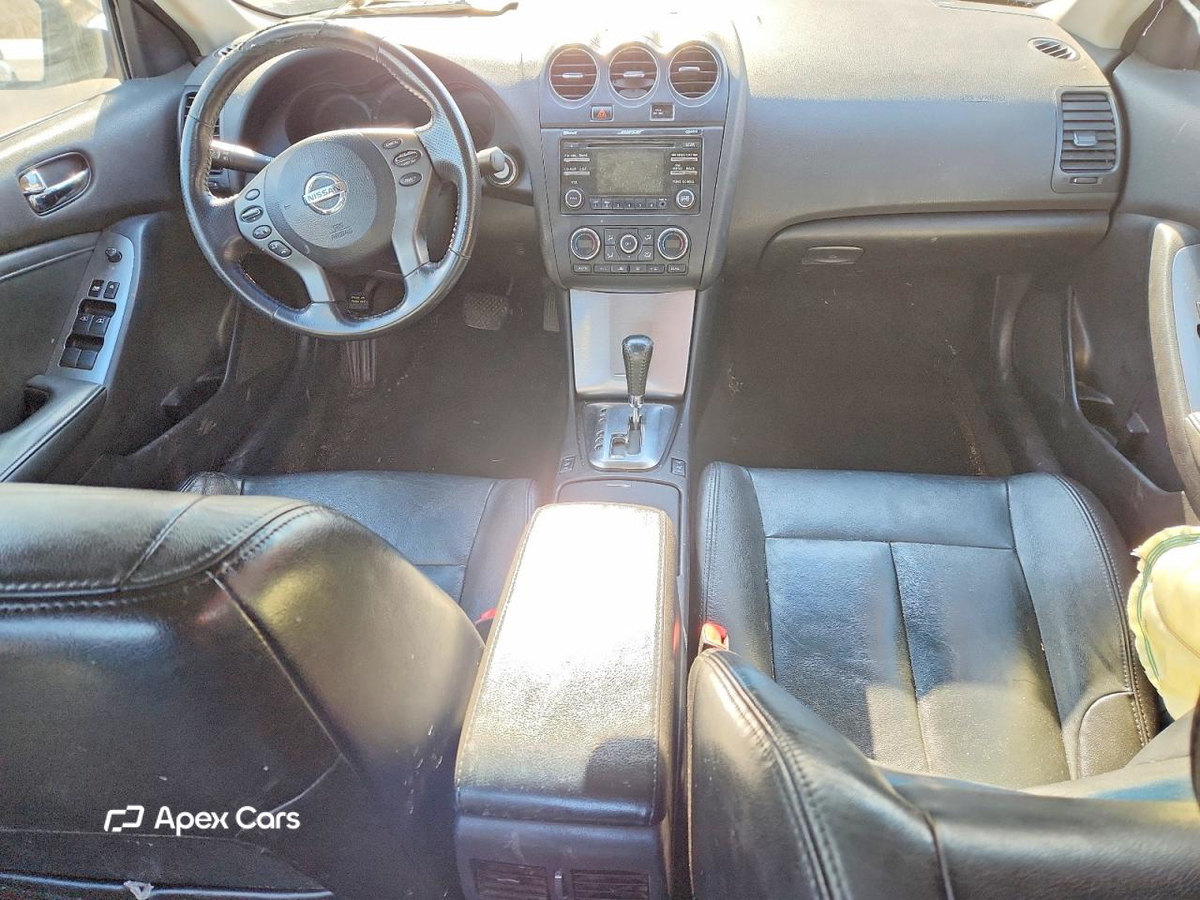 Nissan Altima 2012