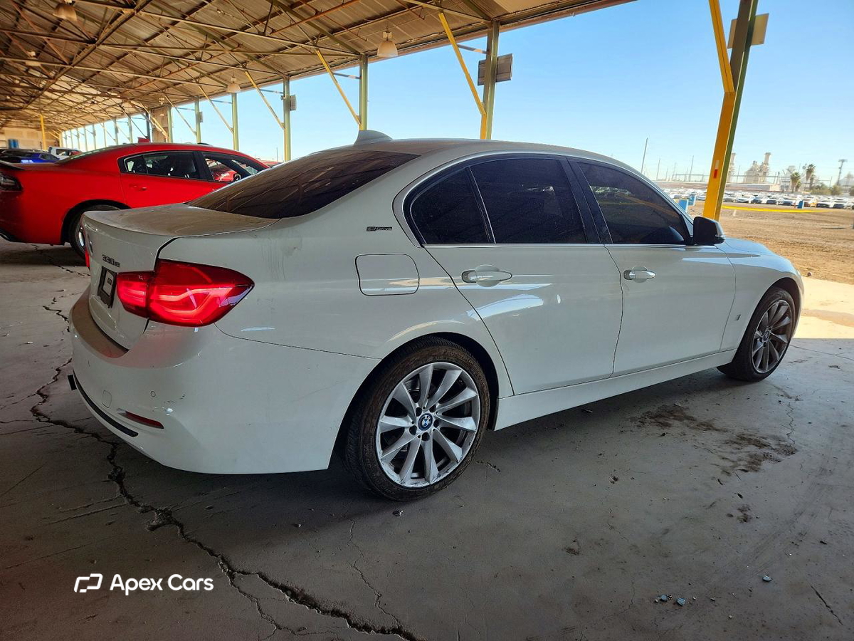 BMW Series 3 2017
