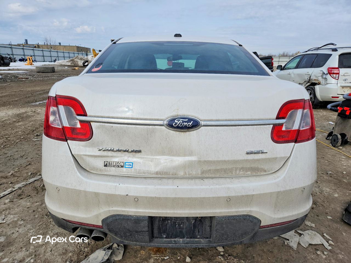 Ford Taurus 2012