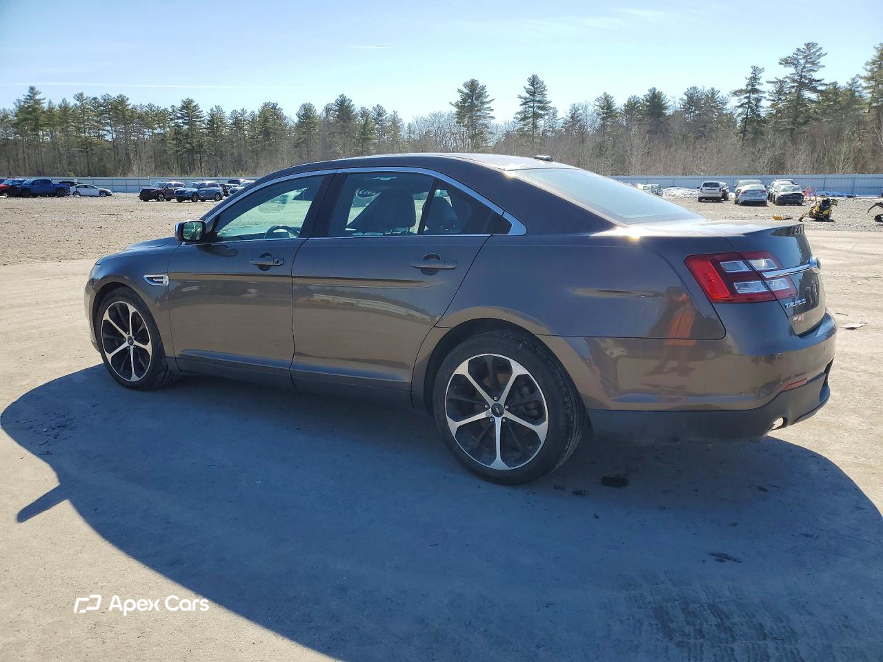 Ford Taurus 2015