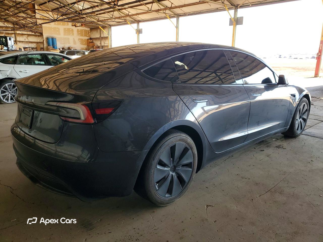 Tesla Model 3 2024