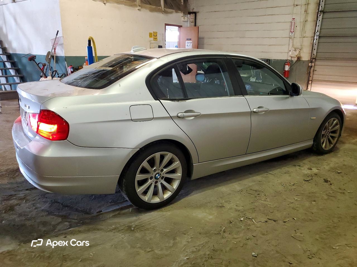 BMW Series 3 2011