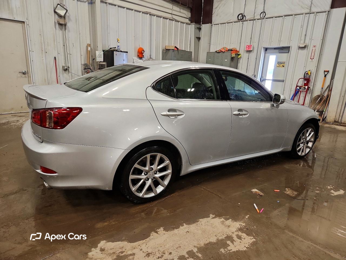 Lexus IS 2013