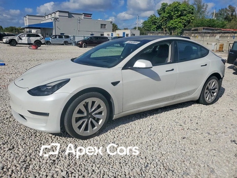 Tesla Model 3 2022 - Zdjęcie 1 z 14