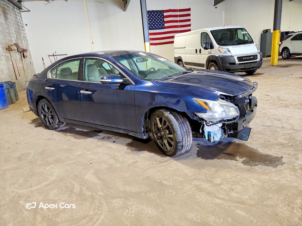 Nissan Maxima 2014