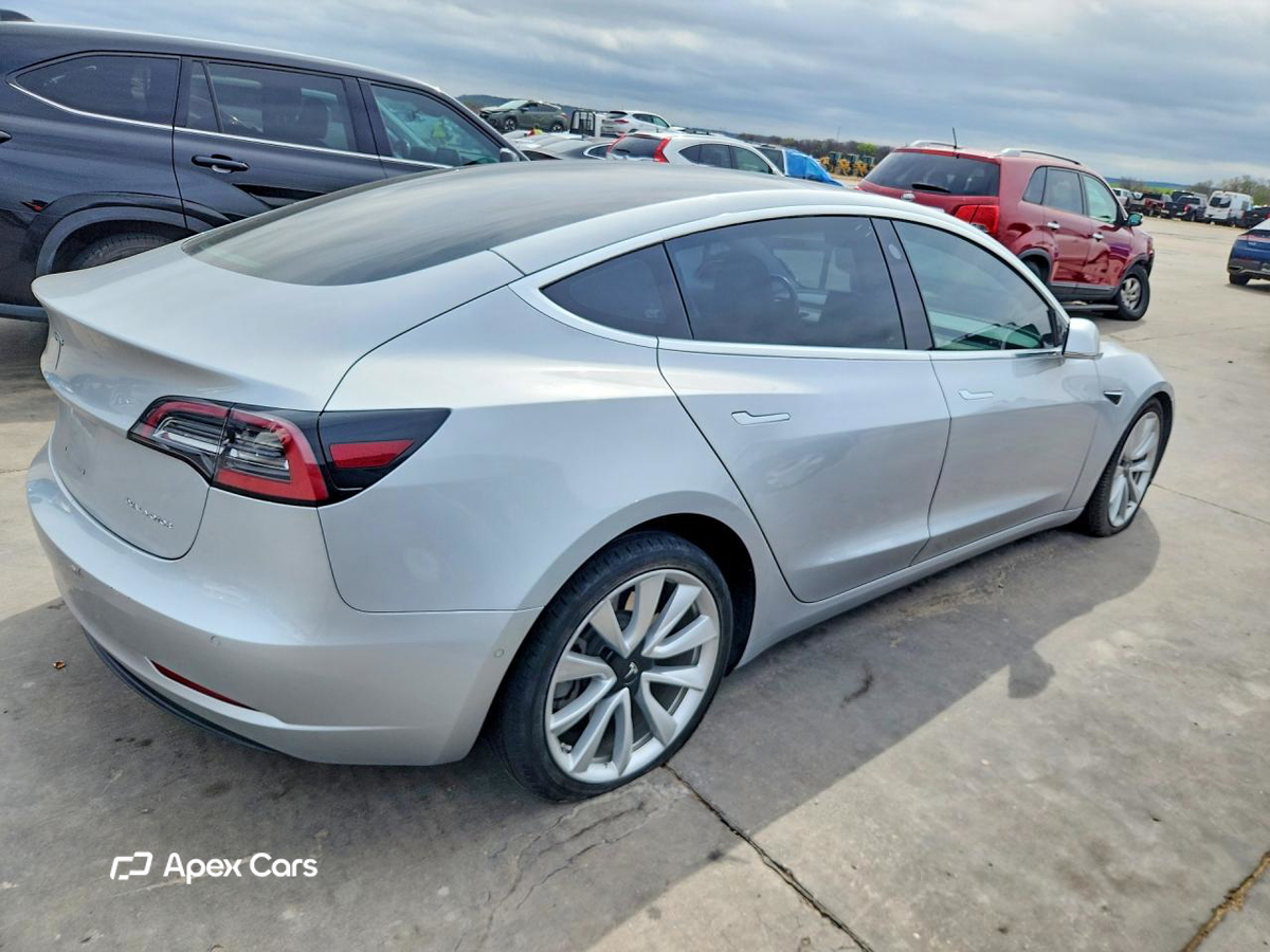 Tesla Model 3 2018