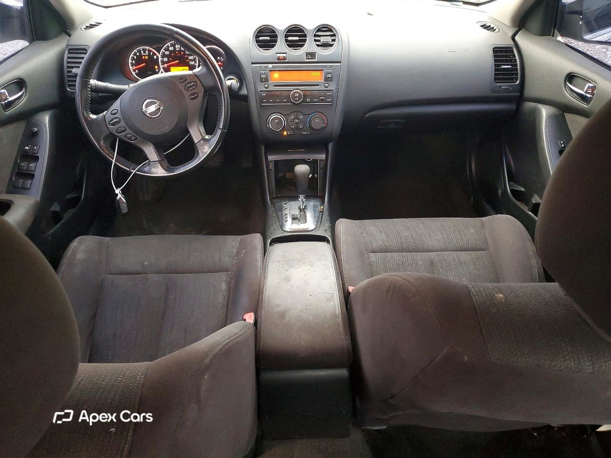 Nissan Altima 2012