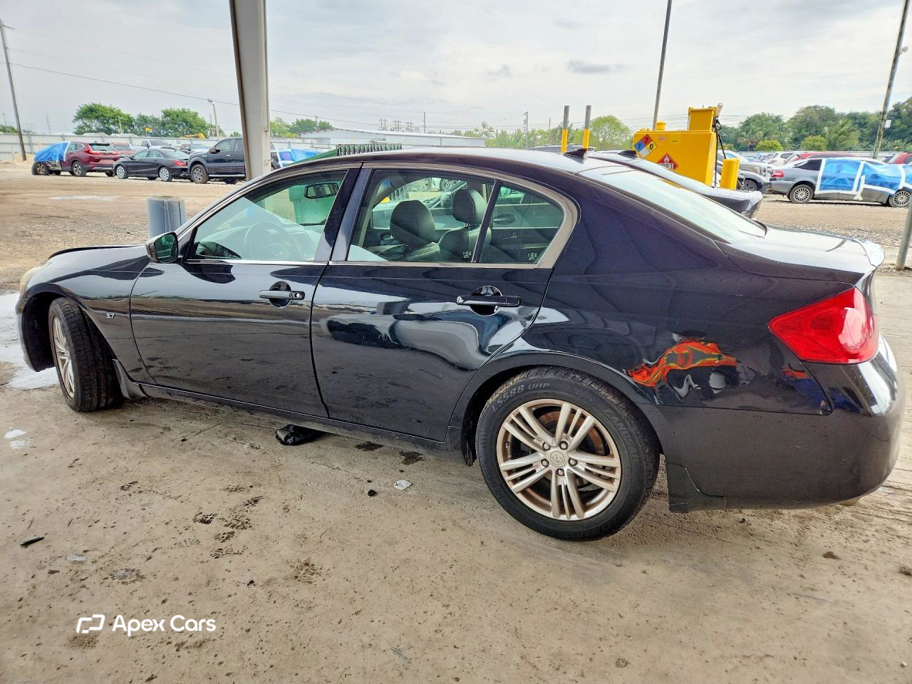 Infiniti Q40 2015