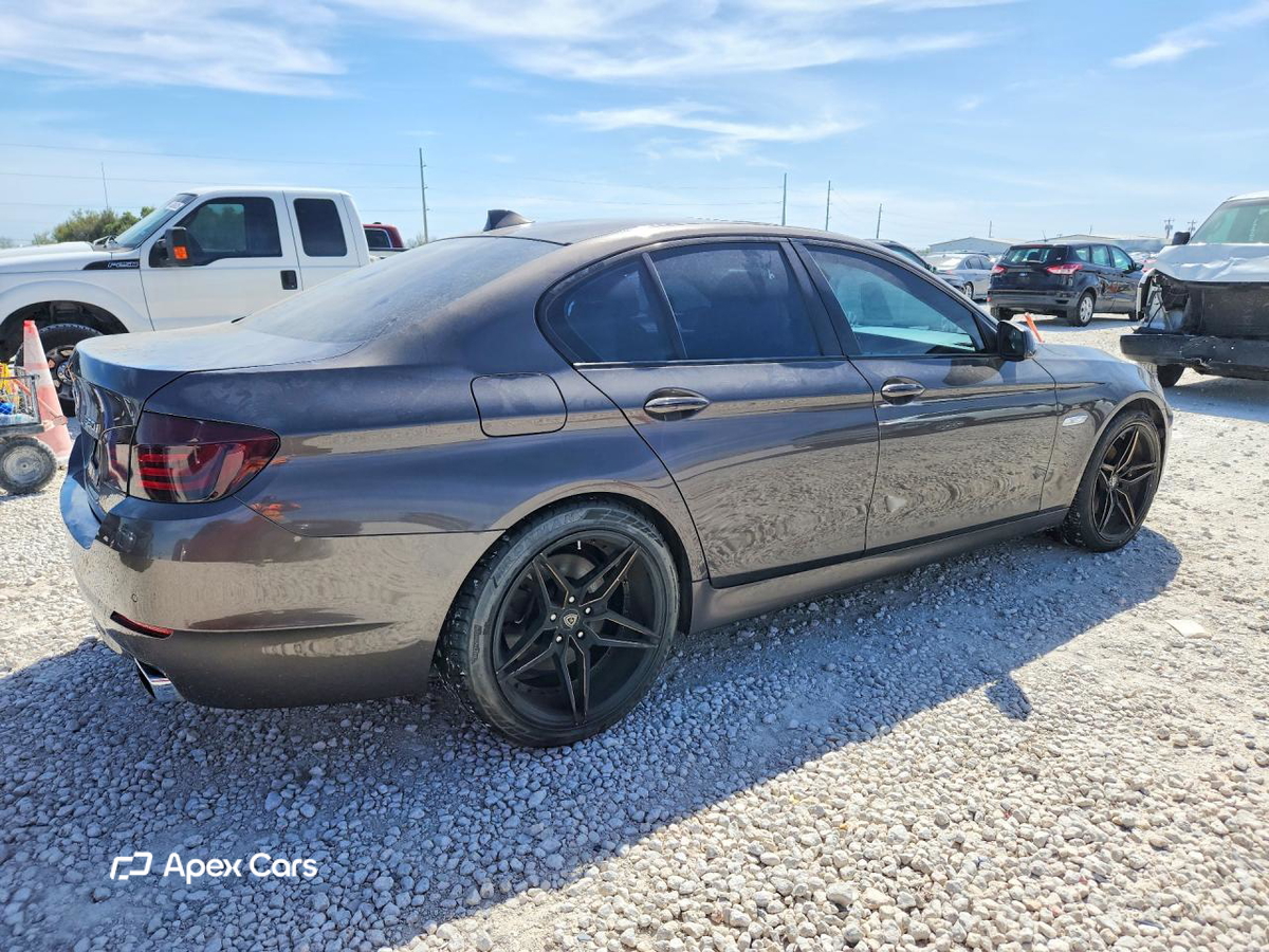 BMW Series 5 2011