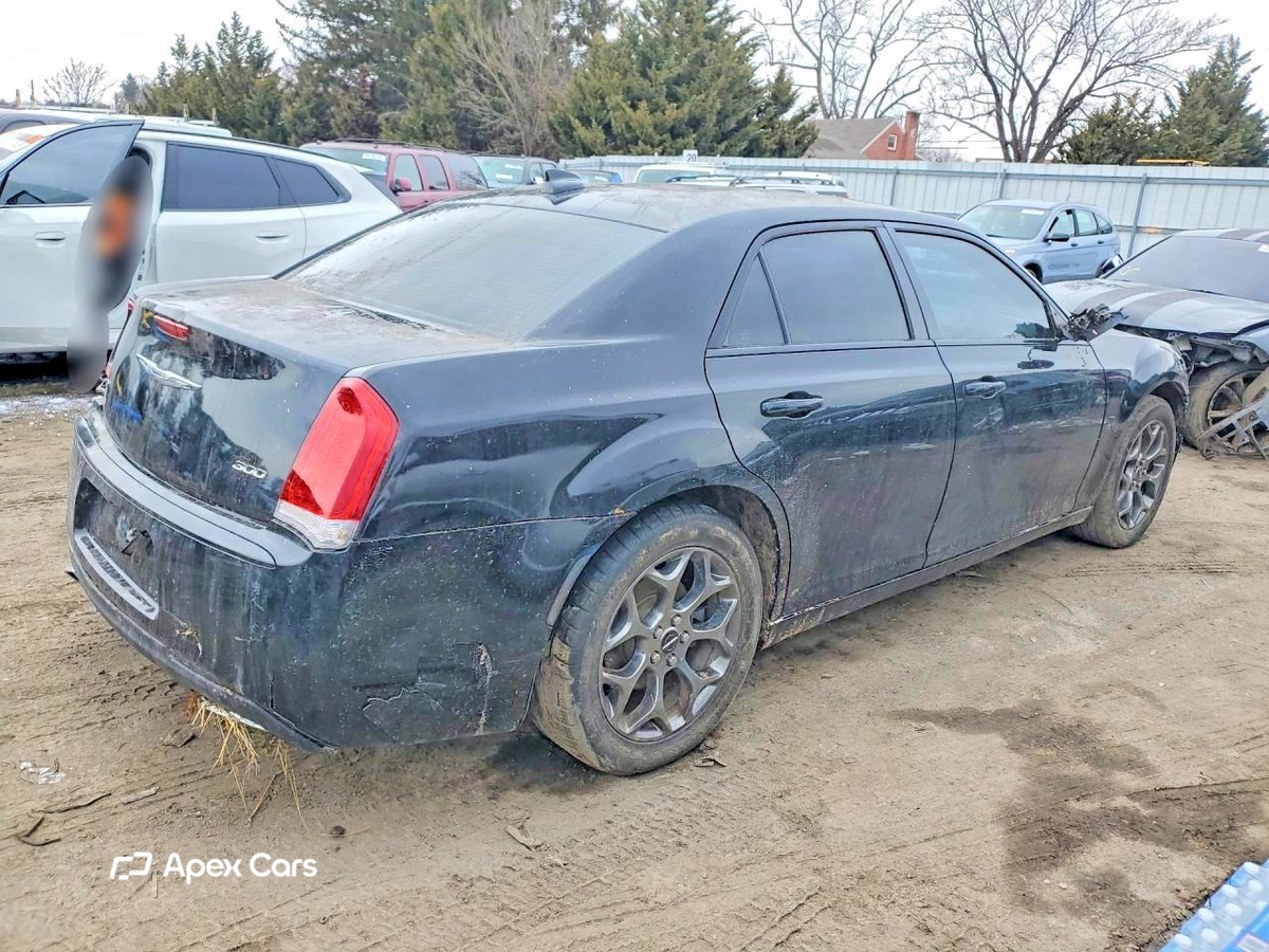 Chrysler 300 2016