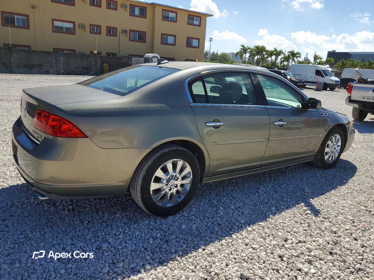 Buick Lucerne 2010