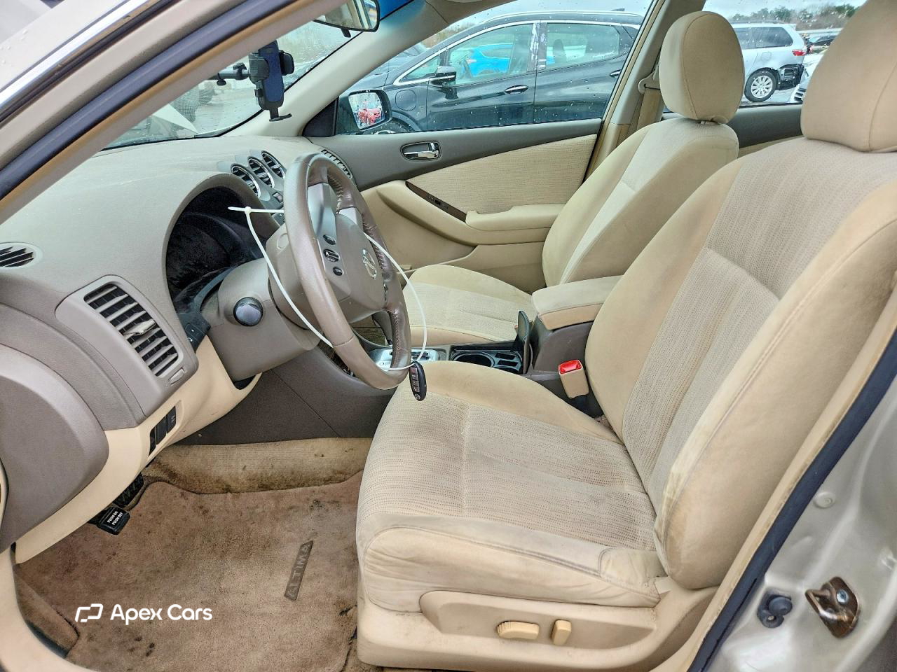 Nissan Altima 2010