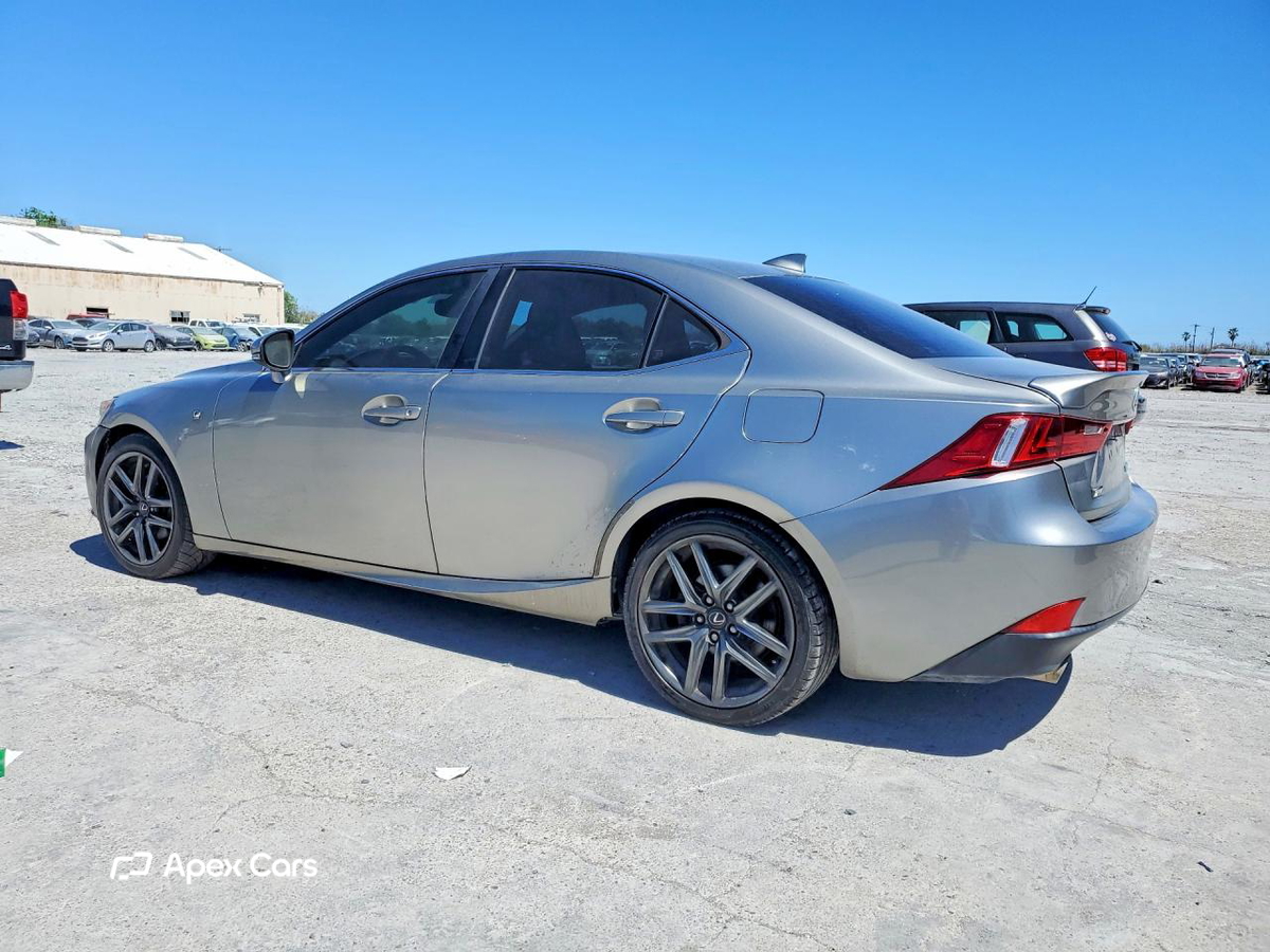 Lexus IS 2015