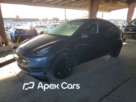Tesla Model Y 2021 - Image 1 of 12