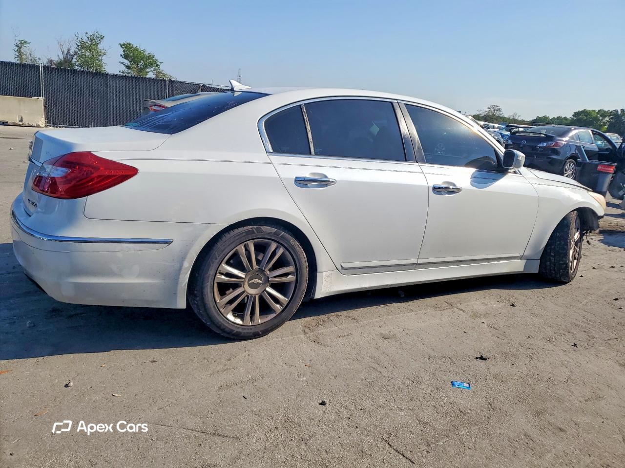 Hyundai Genesis 2012