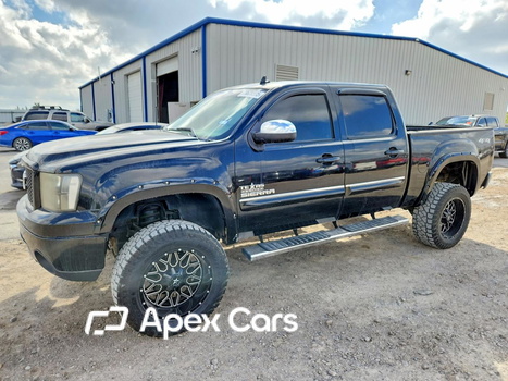 GMC Sierra 2013 - Image 1 of 12