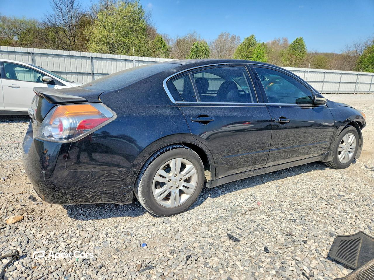 Nissan Altima 2011