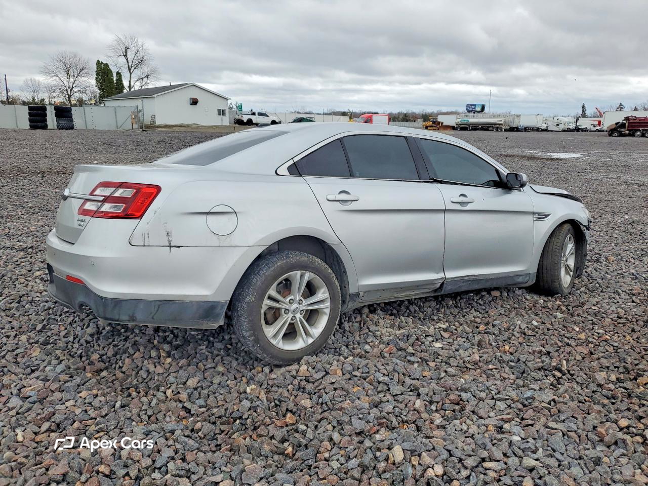 Ford Taurus 2015