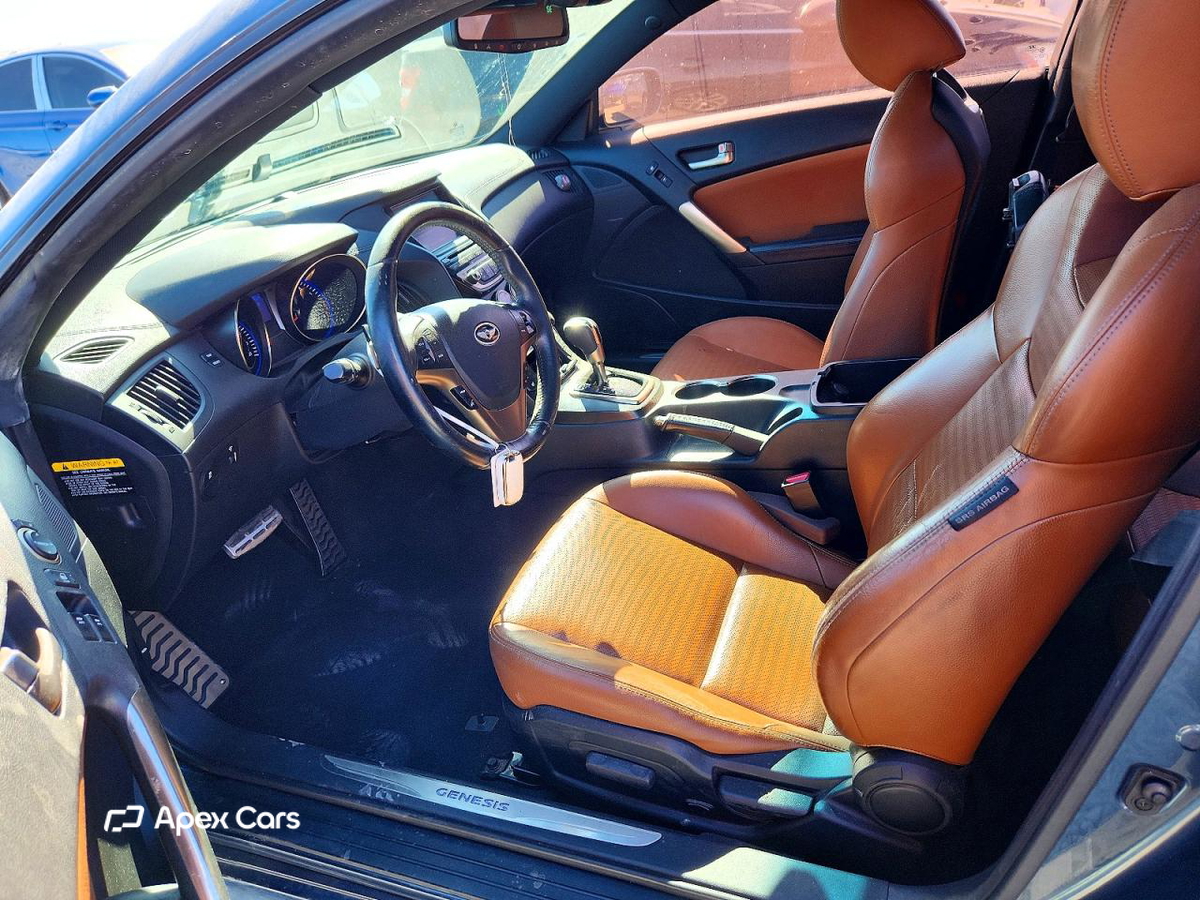 Hyundai Genesis 2013