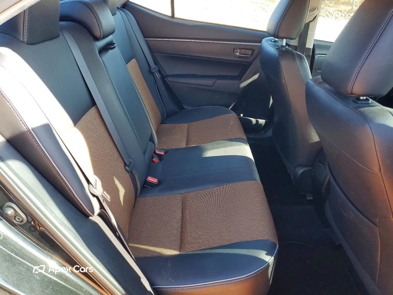 Toyota Corolla 2015
